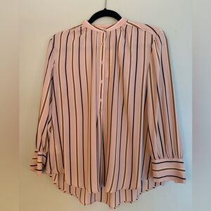 NWT Ann Taylor top. Size Small.